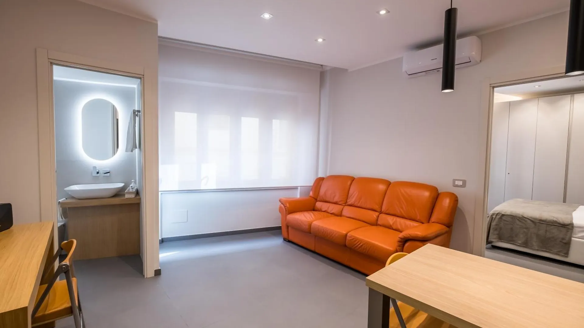 Teatro Apartments Villafranca Палермо 0*,